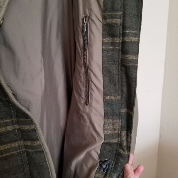 Patagonia Winter Jacket - Picture 8 of 9